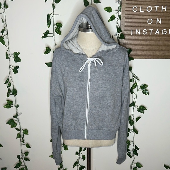 Forever 21 Tops - Forever 21 Grey Zip Up Hoodie